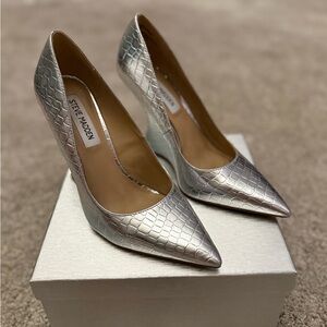 Steve Madden Rival Silver Women's Wedge Heels- size 7